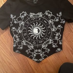 Forever 21 detailed trainable cut out black crop top